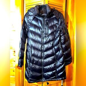 Women’s Andrew Marc Packable Lightweight Premium Down Long Jacket, Medium